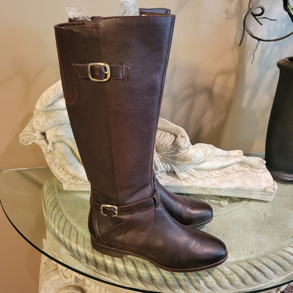 Ugg Australia Beryl Leather Riding Boots s/n 1005920 #387 - Picture 12 of 17